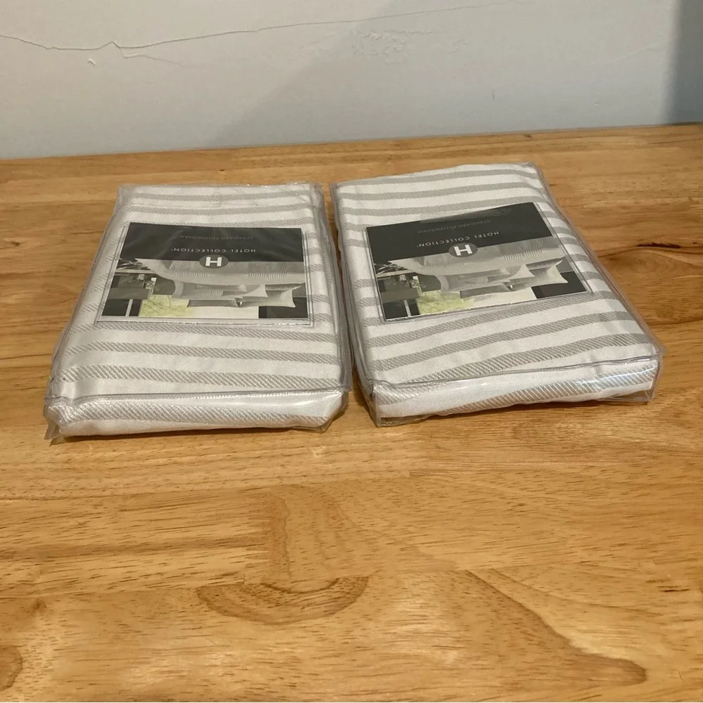 2 Standard Pillow Shams Hotel Collection Luminescent Silver New Old Stock